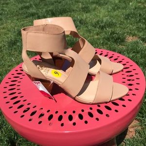 Vince Camuto Tan Heels